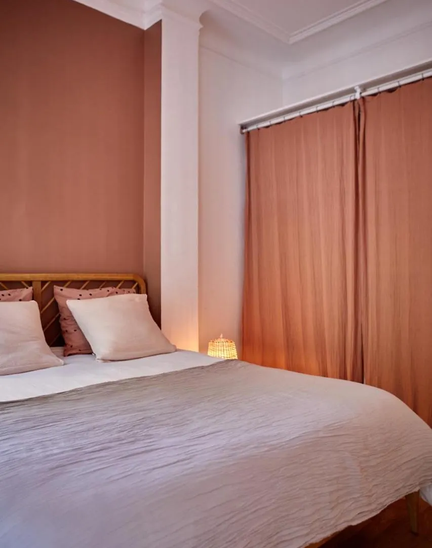 Appartement Refait A Neuf Entre Plage Et Vieux Port Marseilles