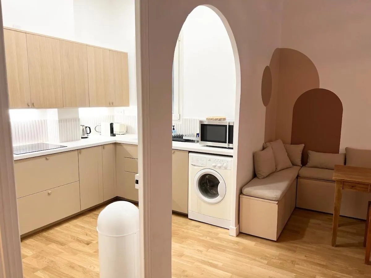 Appartement Refait A Neuf Entre Plage Et Vieux Port Marsiglia